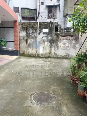 ৬ বেডরুমের বাড়ি, হোয়াইট প্রপার্টি, এলিফ্যান্ট রোড বিক্রয়ের জন্য