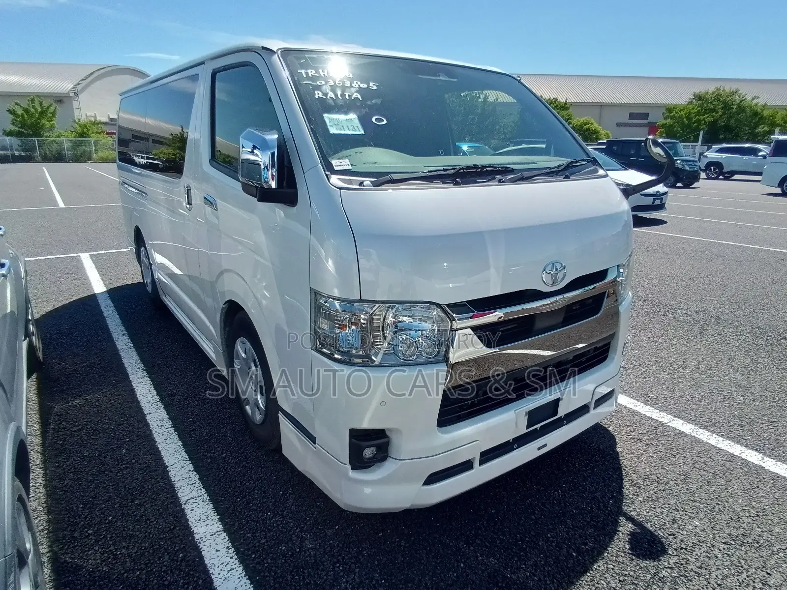 Toyota HiAce 2022 White