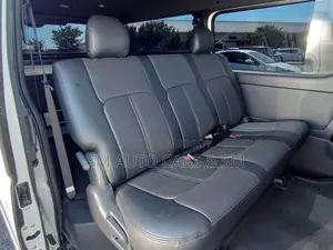 Toyota HiAce 2022 White