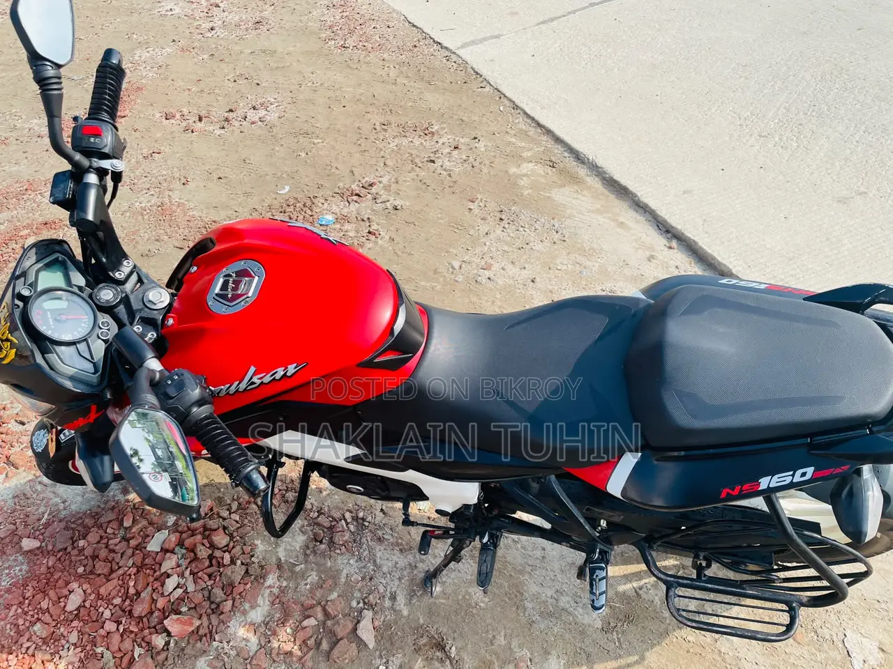 Bajaj Pulsar NS 160 2022 Red