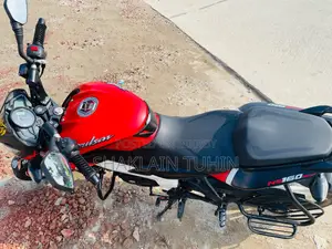 Bajaj Pulsar NS 160 2022 Red