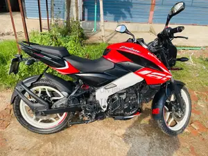 Bajaj Pulsar NS 160 2022 Red