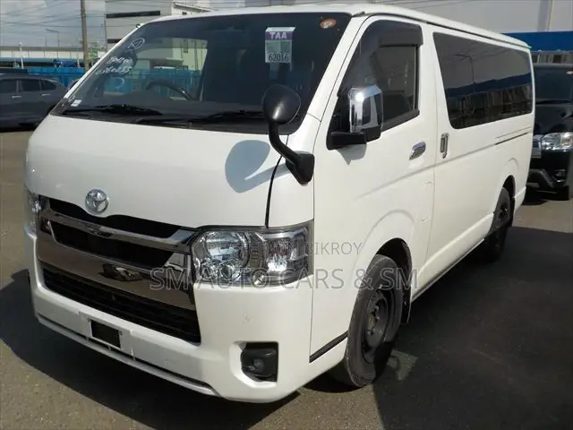 Toyota HiAce 2022 White