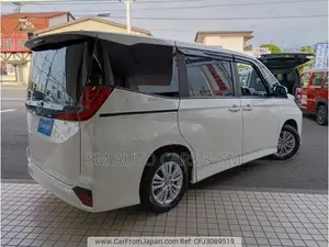 Toyota Noah 2022 Pearl