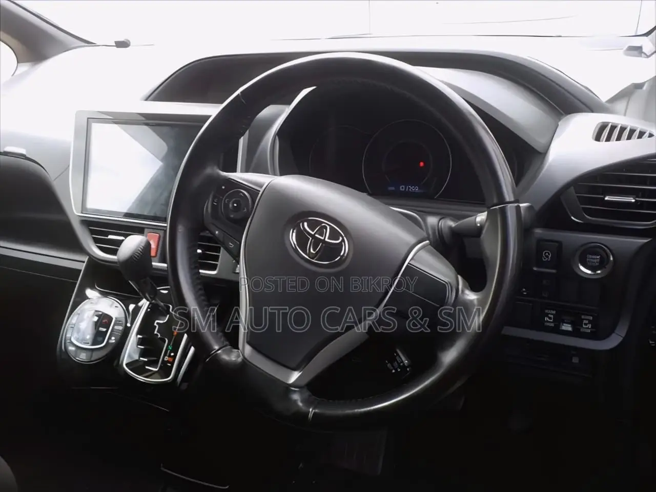 Toyota Noah 2.0 FWD (8 Seater) 2021 Black