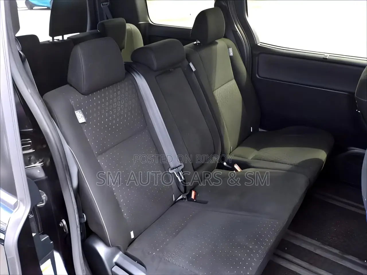 Toyota Noah 2.0 FWD (8 Seater) 2021 Black