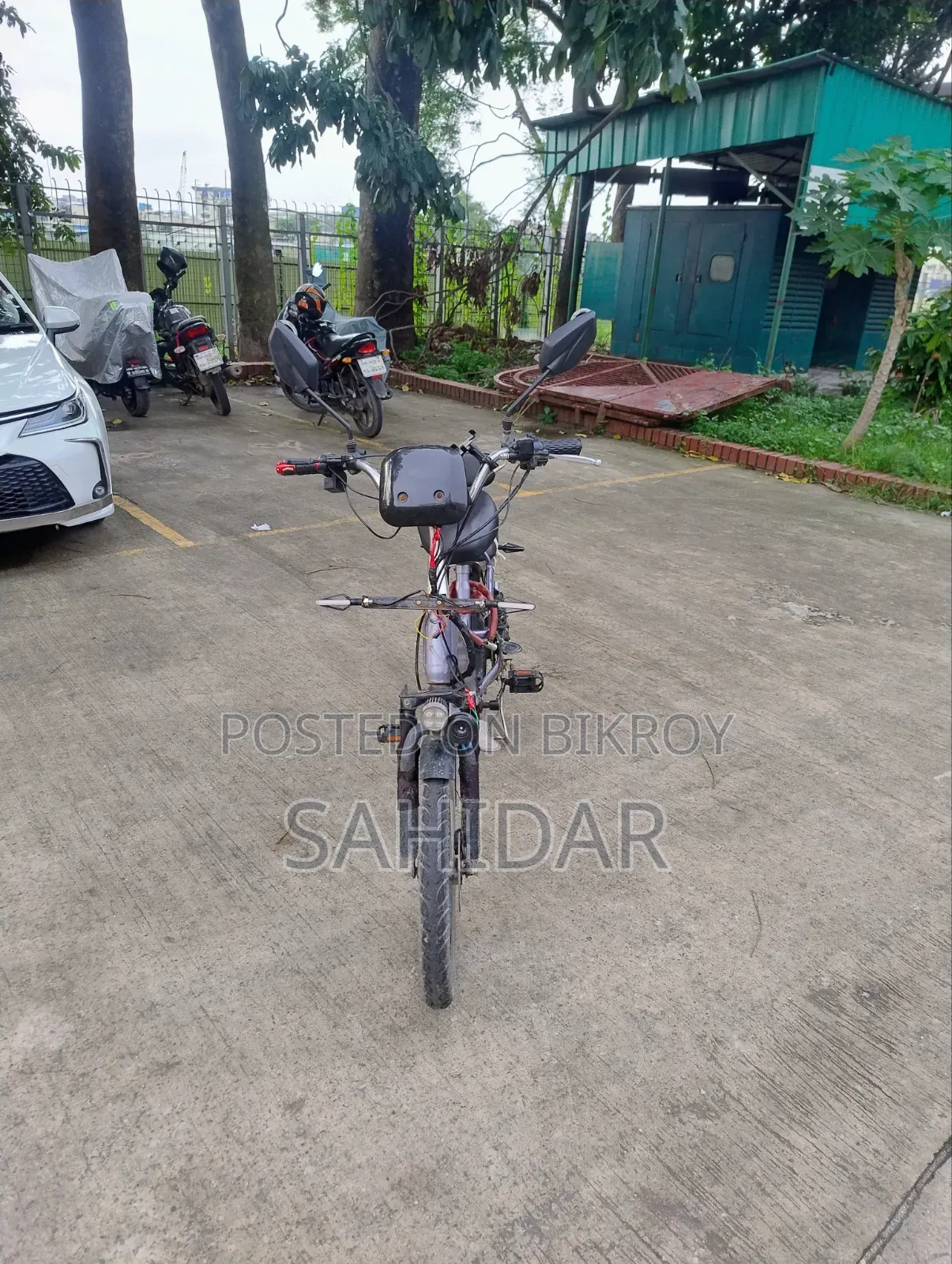 Hyosung 2024 Gray
