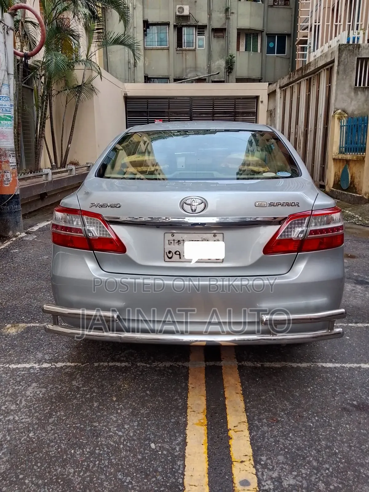 Toyota Premio 2012 Silver