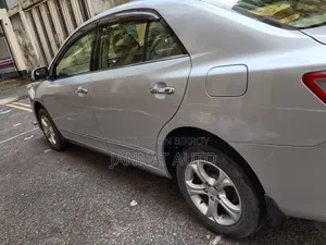 Toyota Premio 2012 Silver