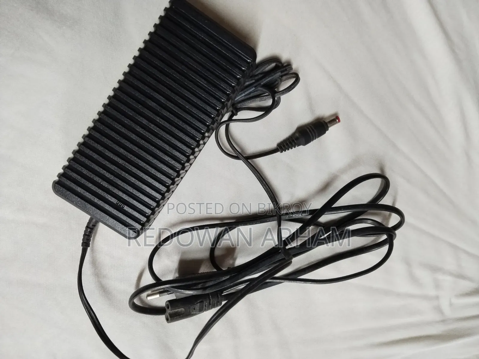 AC/DC Power Adapter
