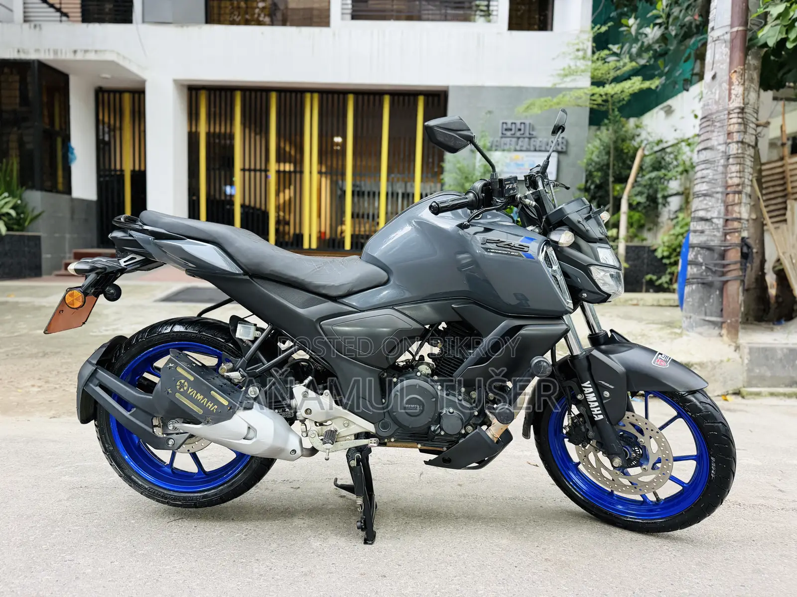 Yamaha FZ 2024 Gray