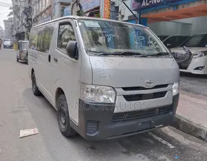 Toyota HiAce 2021 Silver