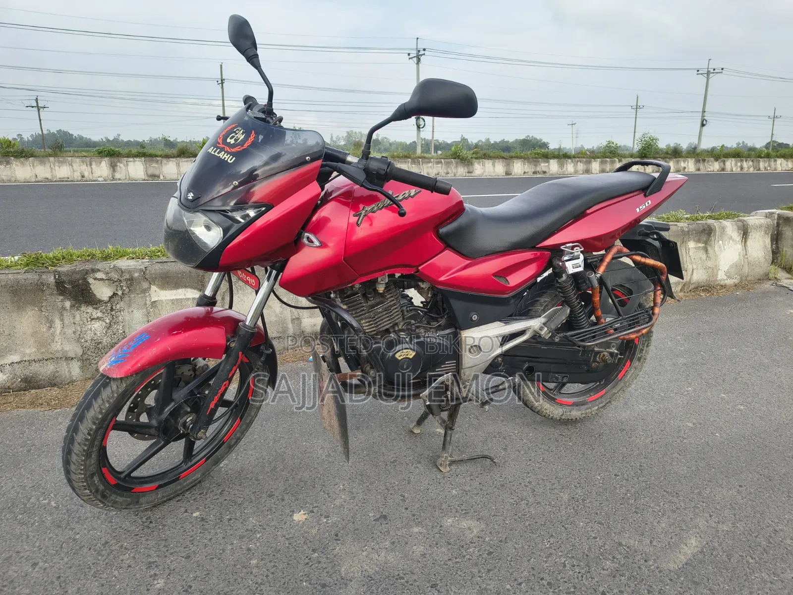 বাজাজ পালসার ১৫০ ২০১৩ লাল