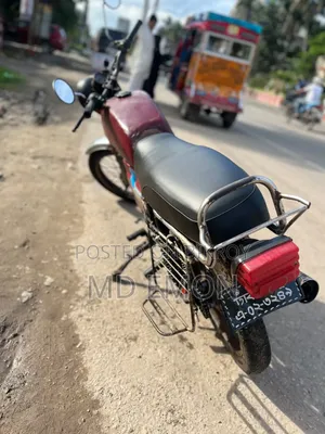 Honda 2000 Red