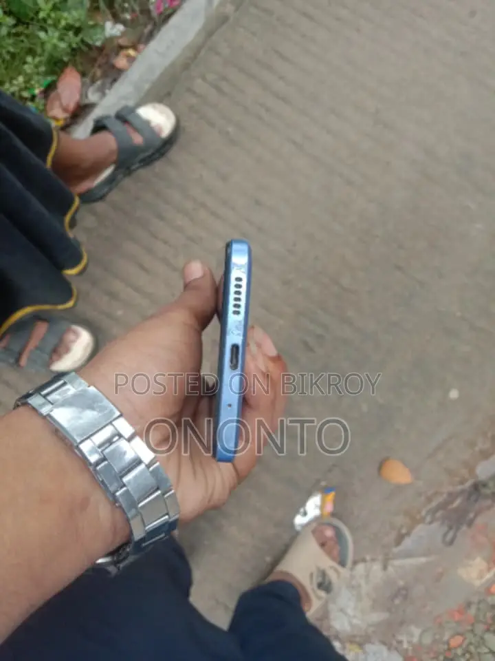 New Mobile Phone 64 GB Blue