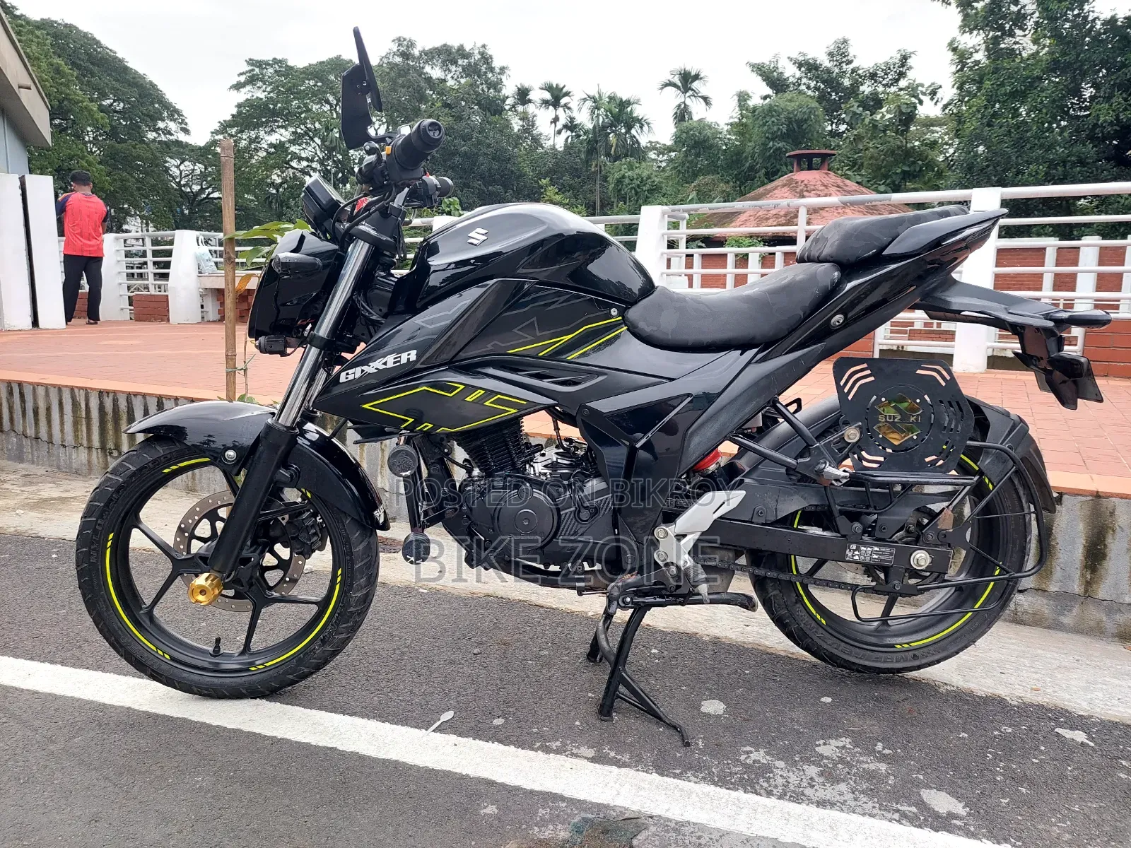 Suzuki 2025 Black