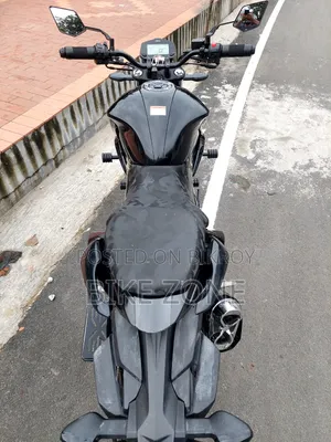 Suzuki 2025 Black