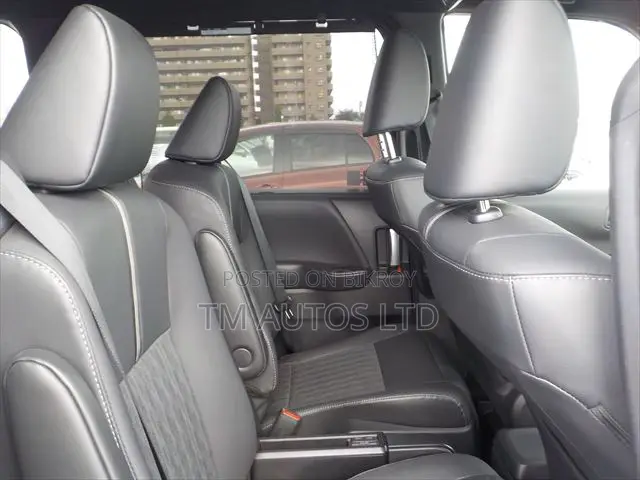 Toyota Noah 2023 Pearl