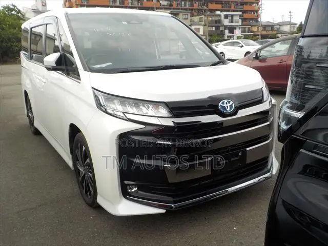 Toyota Noah 2023 Pearl