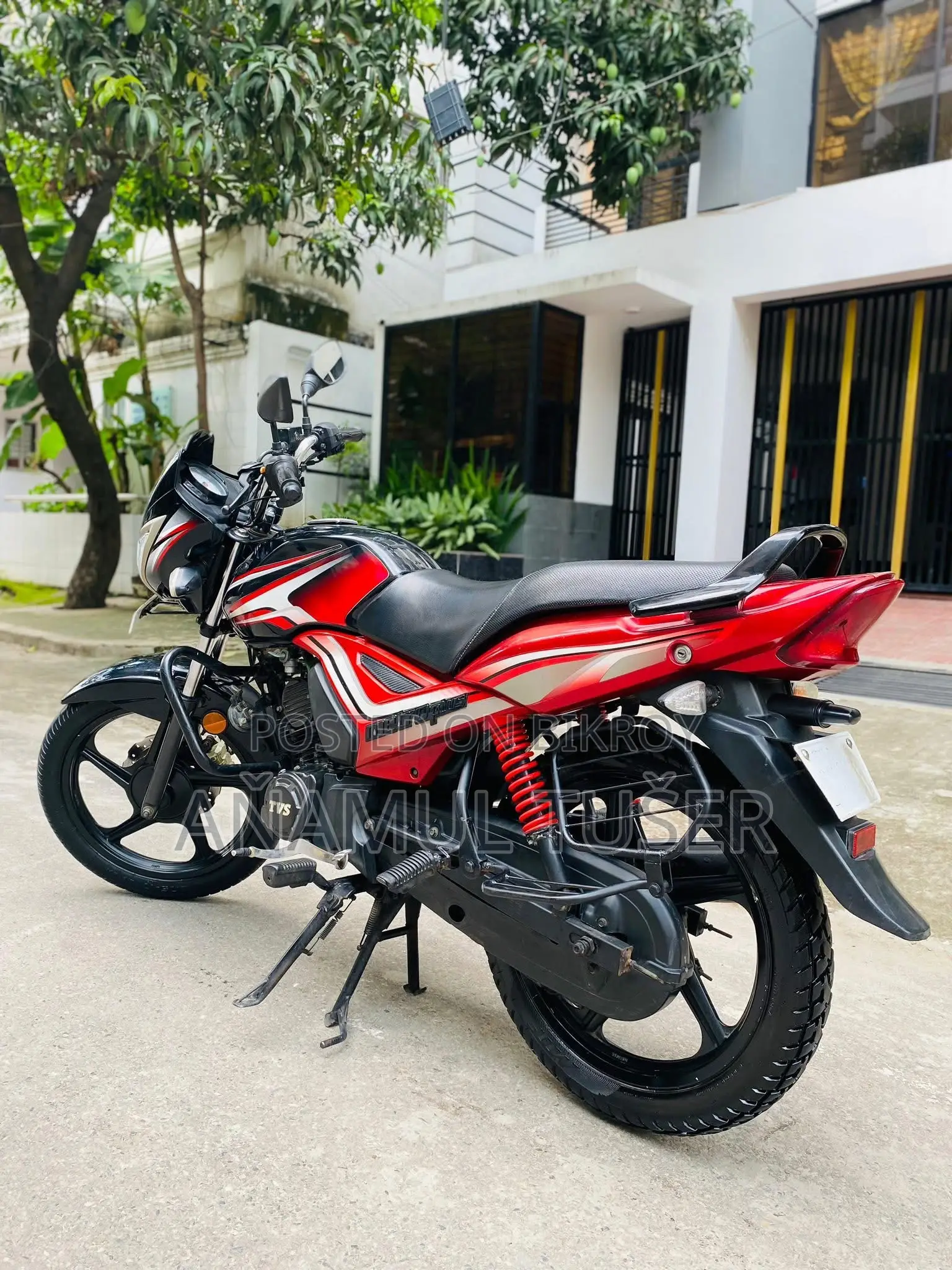 TVS Metro Plus 2024 Black
