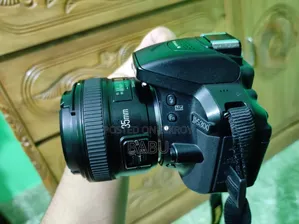Nikon D5300 DSLR Camera