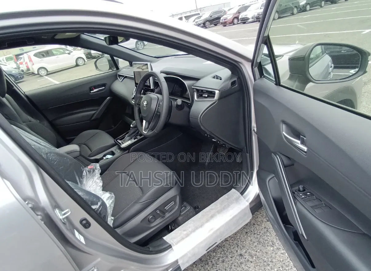 New Toyota Corolla Cross 2026 Gray