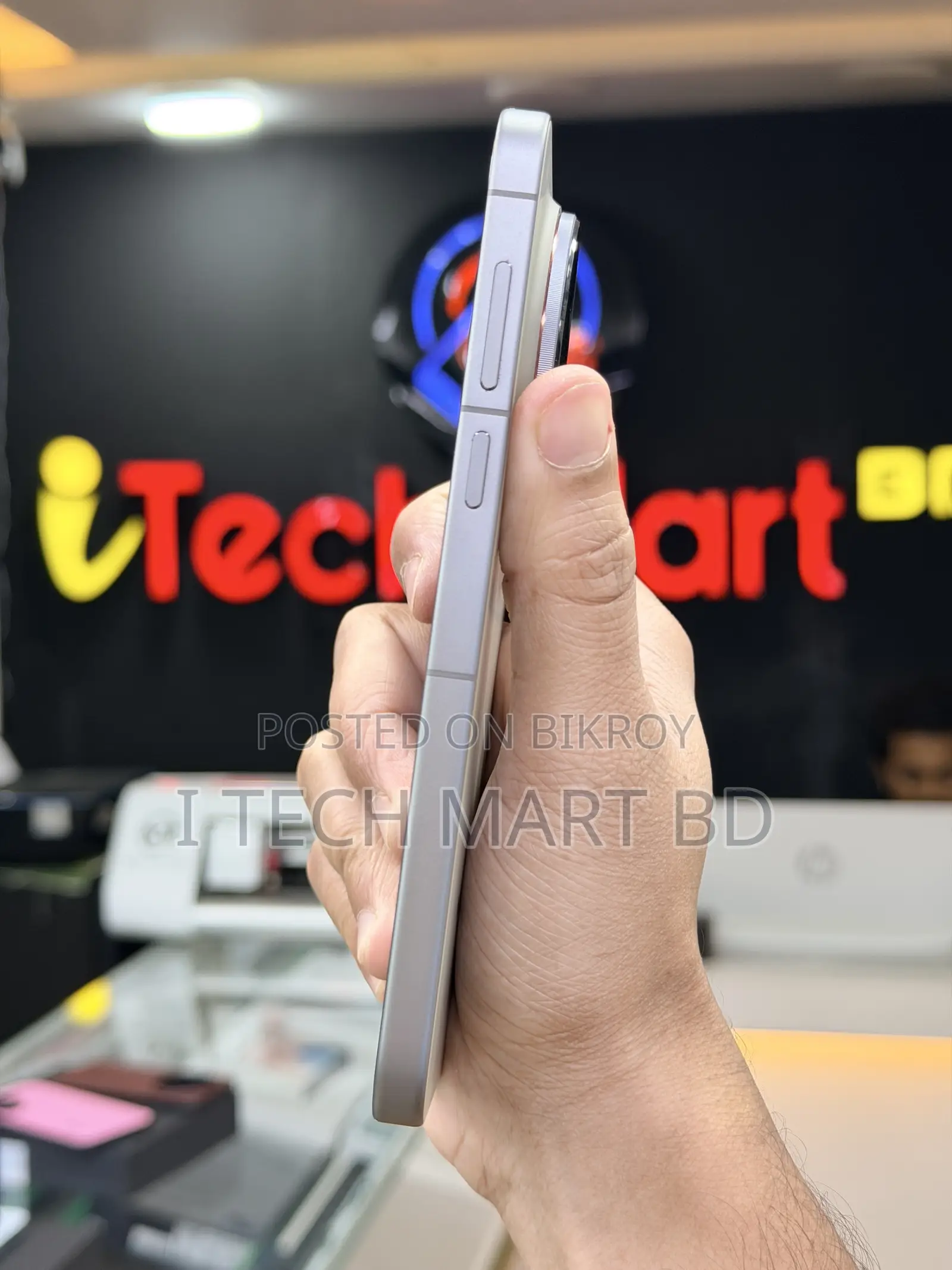 নিউ ভিভো এক্স৩০০ প্রো ৫১২ জিবি গোল্ড