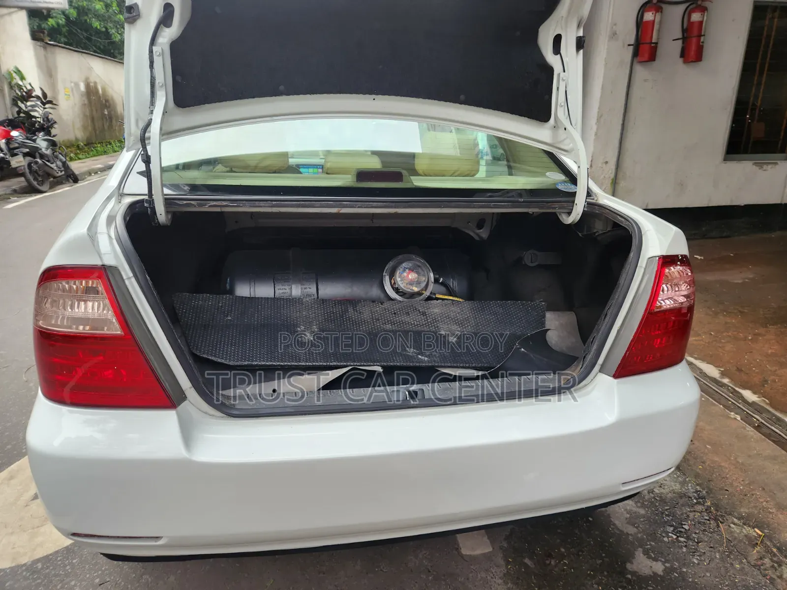 Toyota Corolla 2006 White