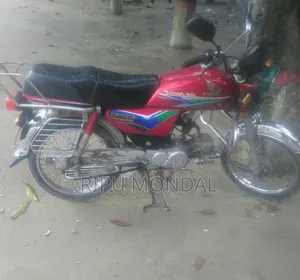 হোন্ডা ২০১৮ লাল