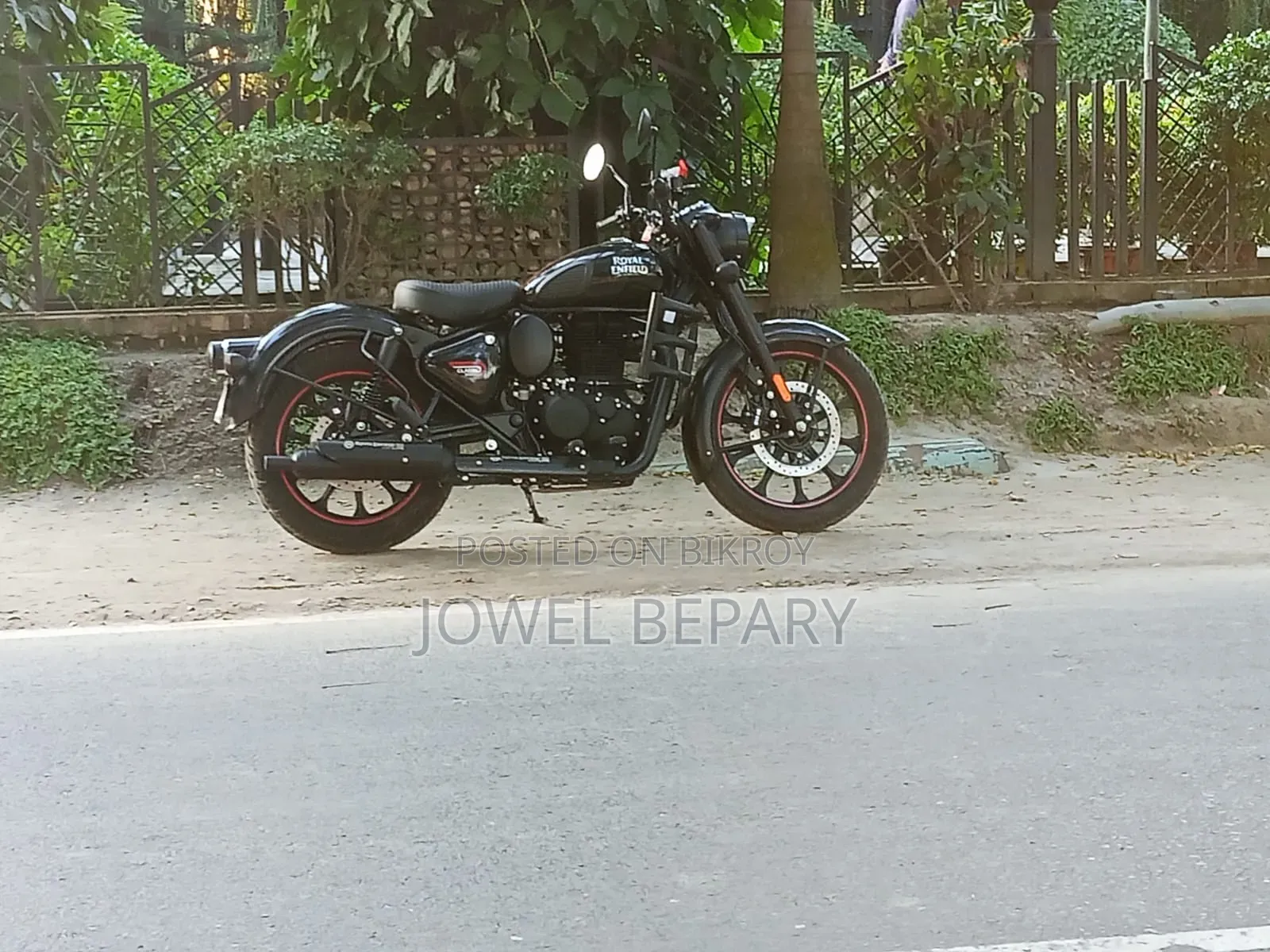 Royal Enfield Classic 350 2025 Black
