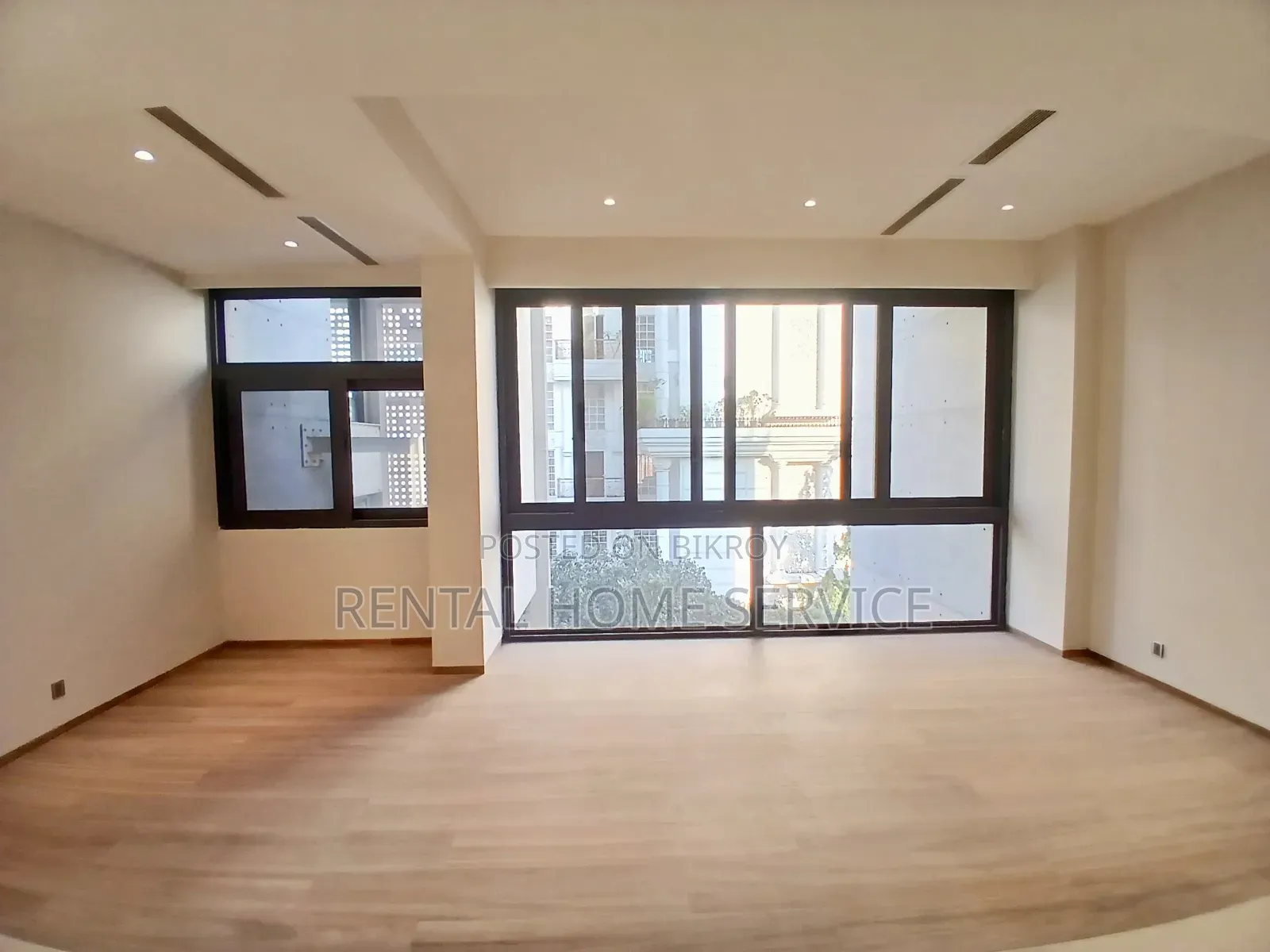 4-Bedroom Apartment in Semi-Furnished for Rent