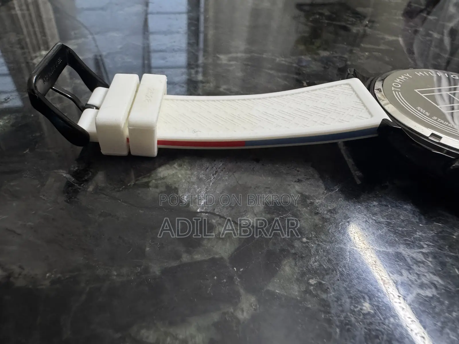 অরিজিনাল টমি হিলফিগার ঘড়ির ব্যান্ড হোয়াইট ডায়াল সিলিকন-স্ট্র্যাপ ৪৬ মিমি
