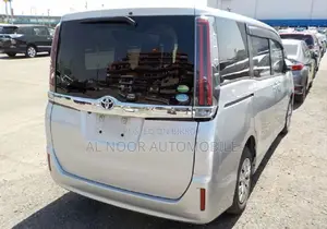 Toyota Noah 2020 Silver