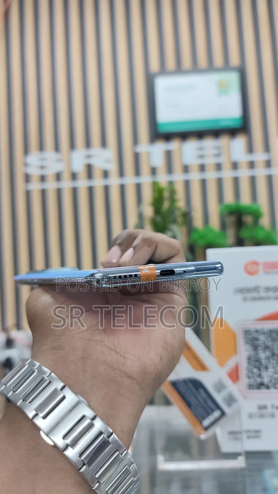 ওপ্পো রেনো১০ (চায়না) ২৫৬ জিবি গ্রিন