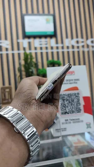 Oppo Reno9 256 GB Gold