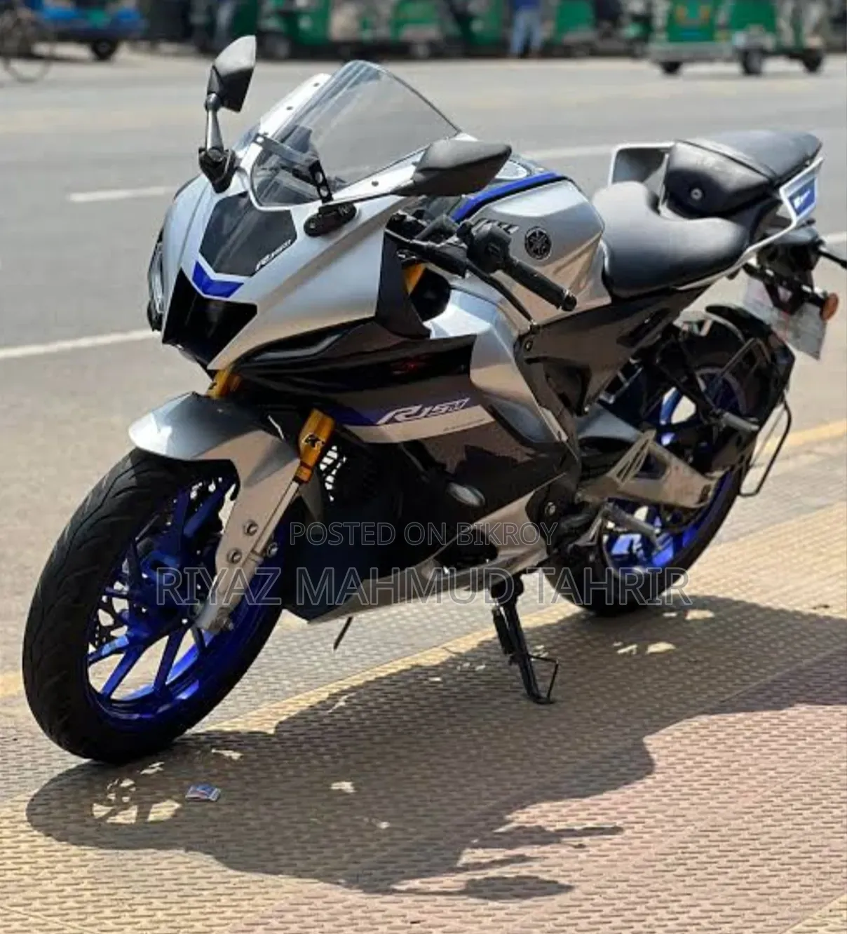 Yamaha R1 2023 Silver
