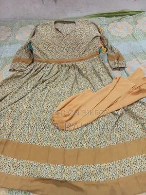 কিছু বোরকা হিজাব নিকাব সেল করবো