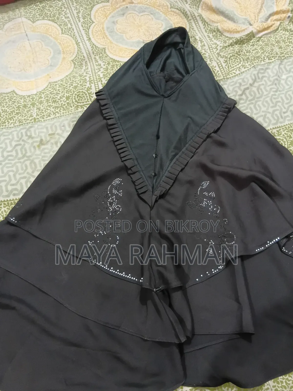 কিছু বোরকা হিজাব নিকাব সেল করবো
