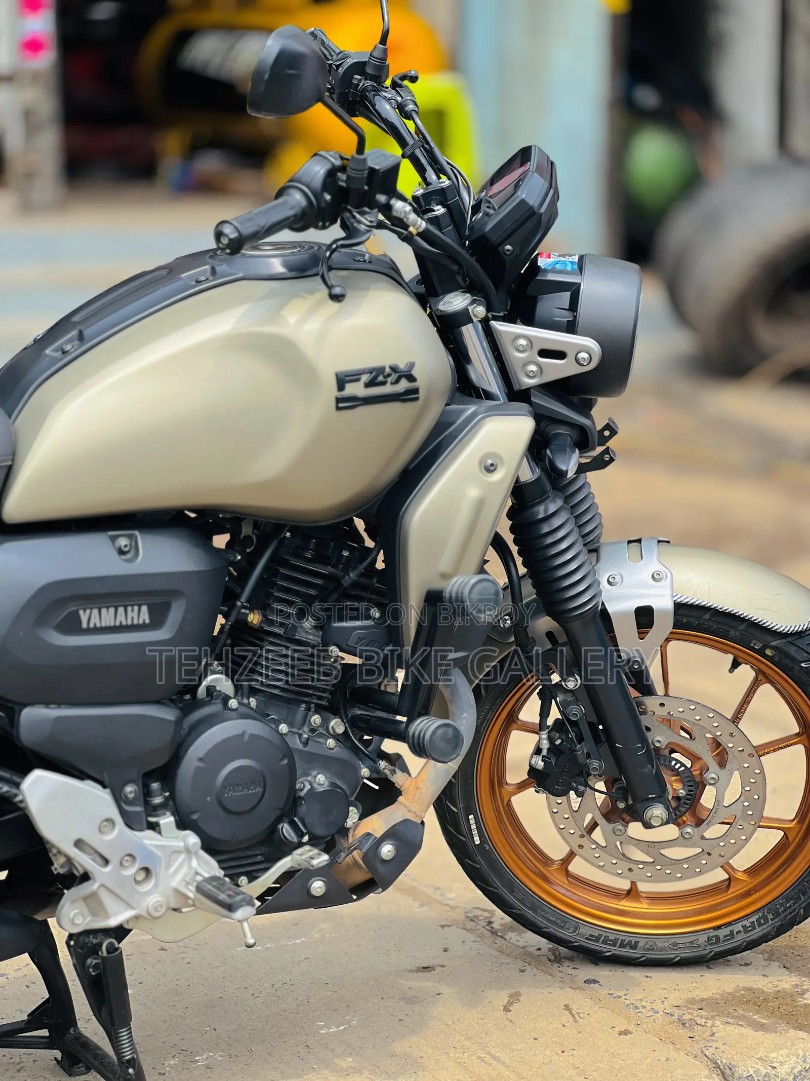 Yamaha 2025 Brown