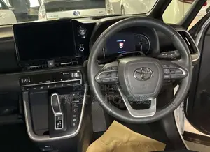 Toyota Noah 2024 Pearl