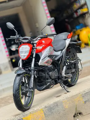 Suzuki 2025 Orange
