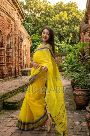  প্রিমিয়াম হাফ সিল্ক নকশি পাড় শাড়ি