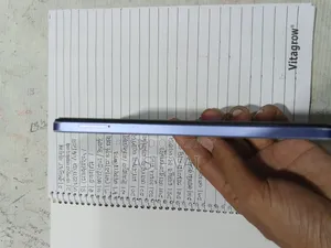 Vivo Y02 32 GB Yellow