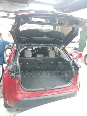 Toyota Yaris Cross 2021 Red