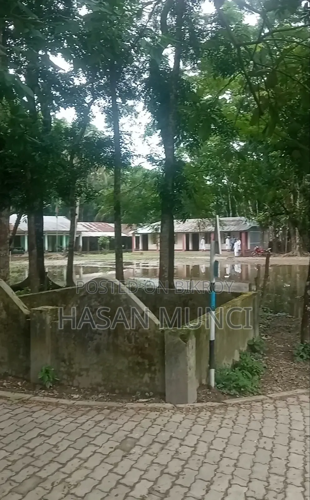 ৩০ শতাংশ আবাসিক এলাকায়