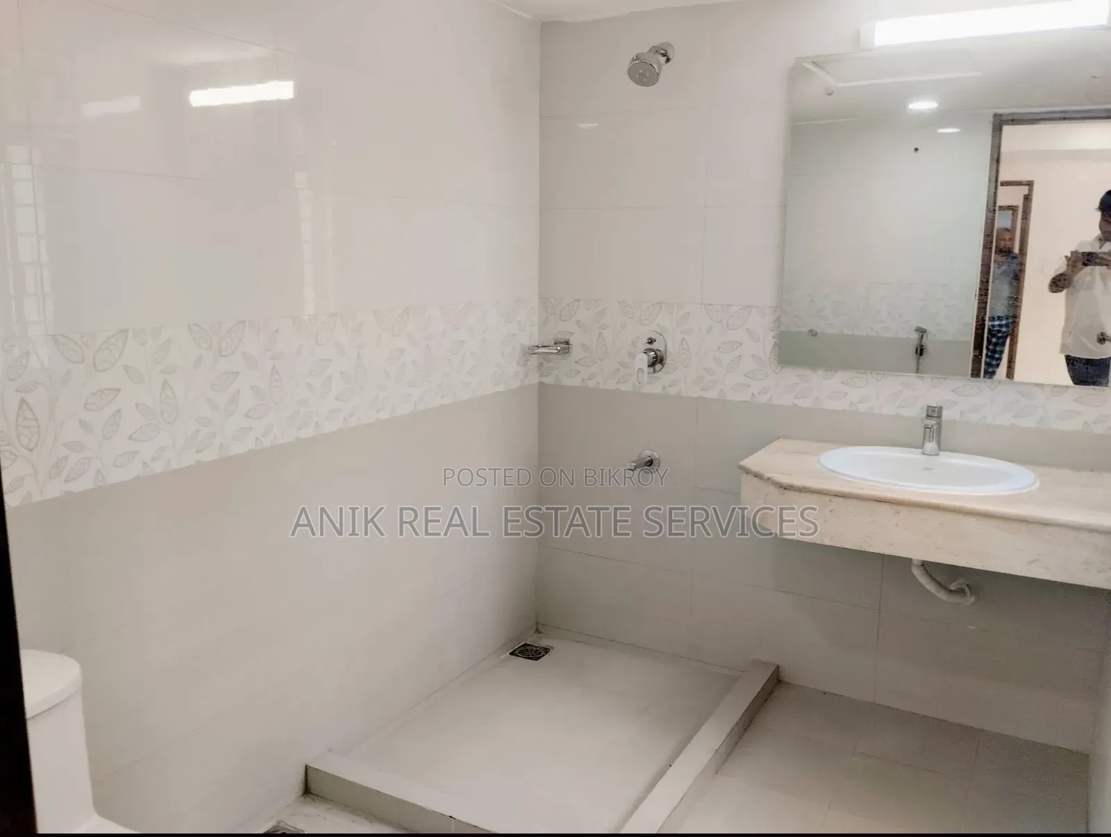 4-Bedroom Apartment in Anik Real Estate, Banani for Rent