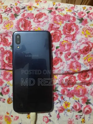 Samsung Galaxy M10 32 GB Black