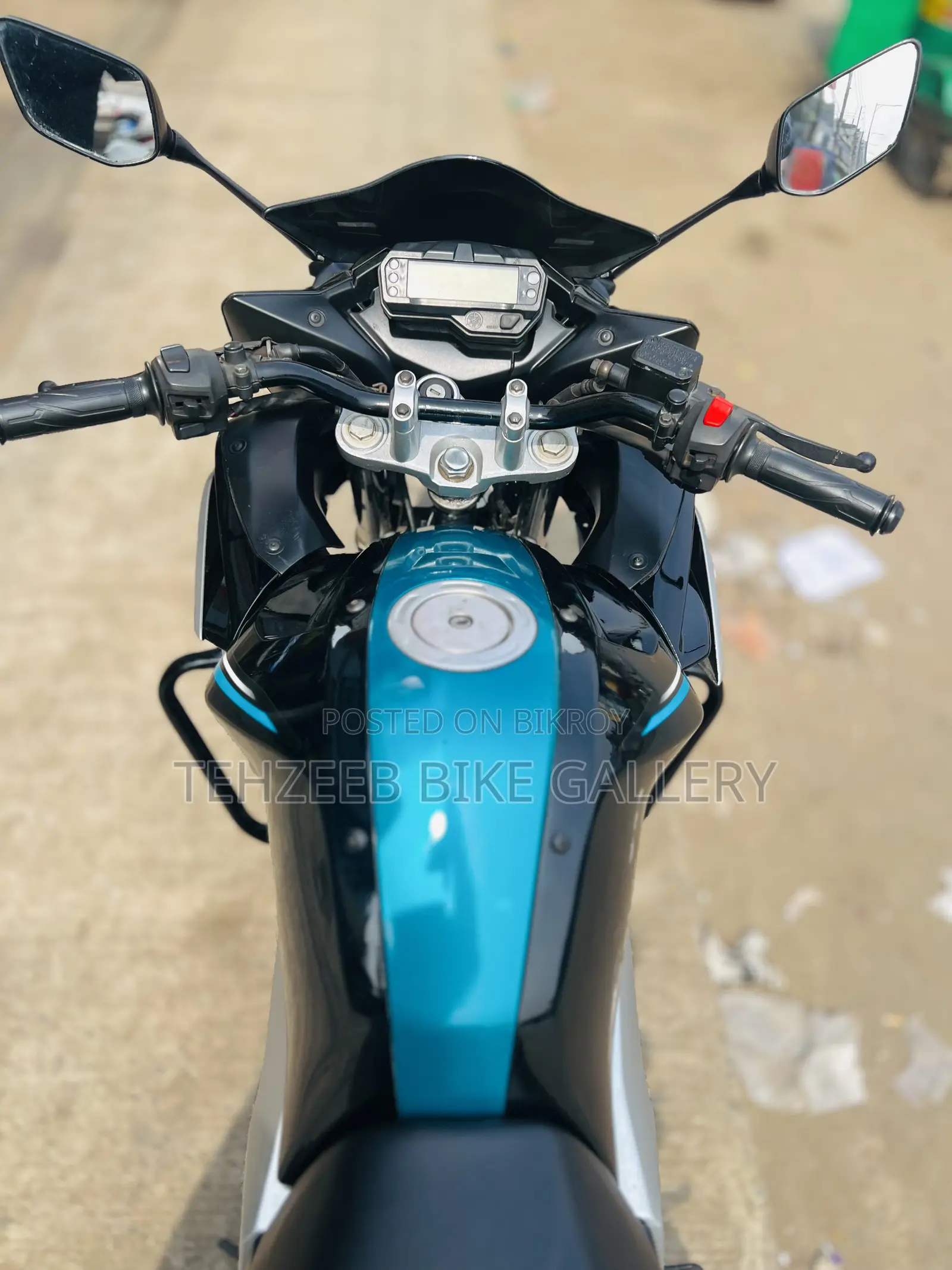 Yamaha 2018 Blue
