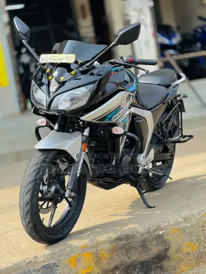 Yamaha 2018 Blue