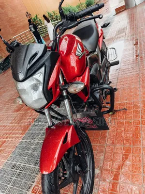Honda CB 2018 Red